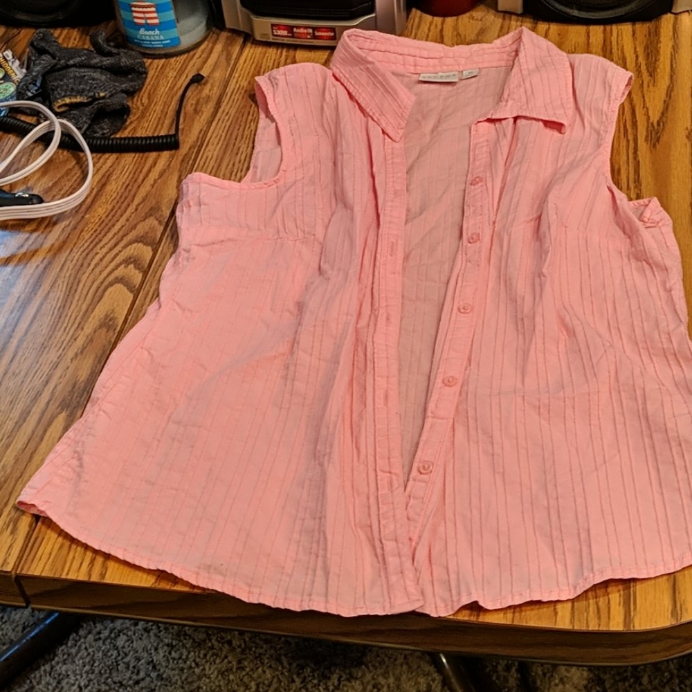 Sonoma life and style light pink sleeveless blouse